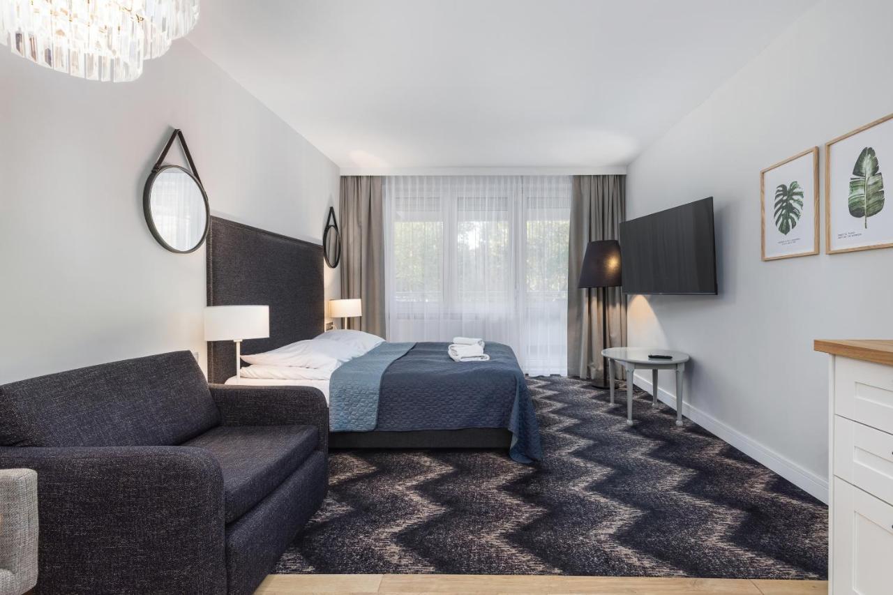 Aparthotel Etna Kolobrzeg Ngoại thất bức ảnh